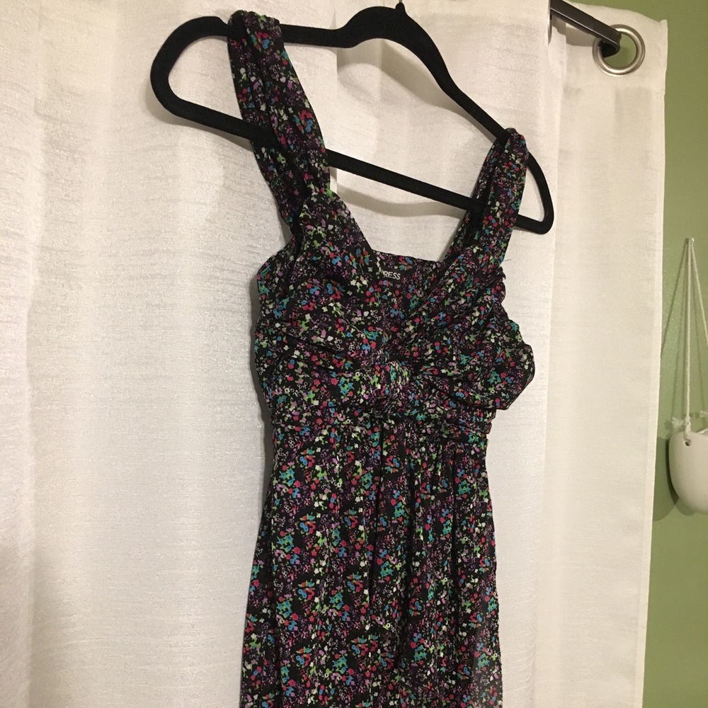 💕Express Ruffled Floral Print Top - Picture 2 of 7